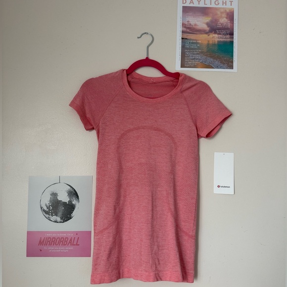 lululemon athletica Other - LULULEMON ~ Swiftly tech short-sleeve waist length